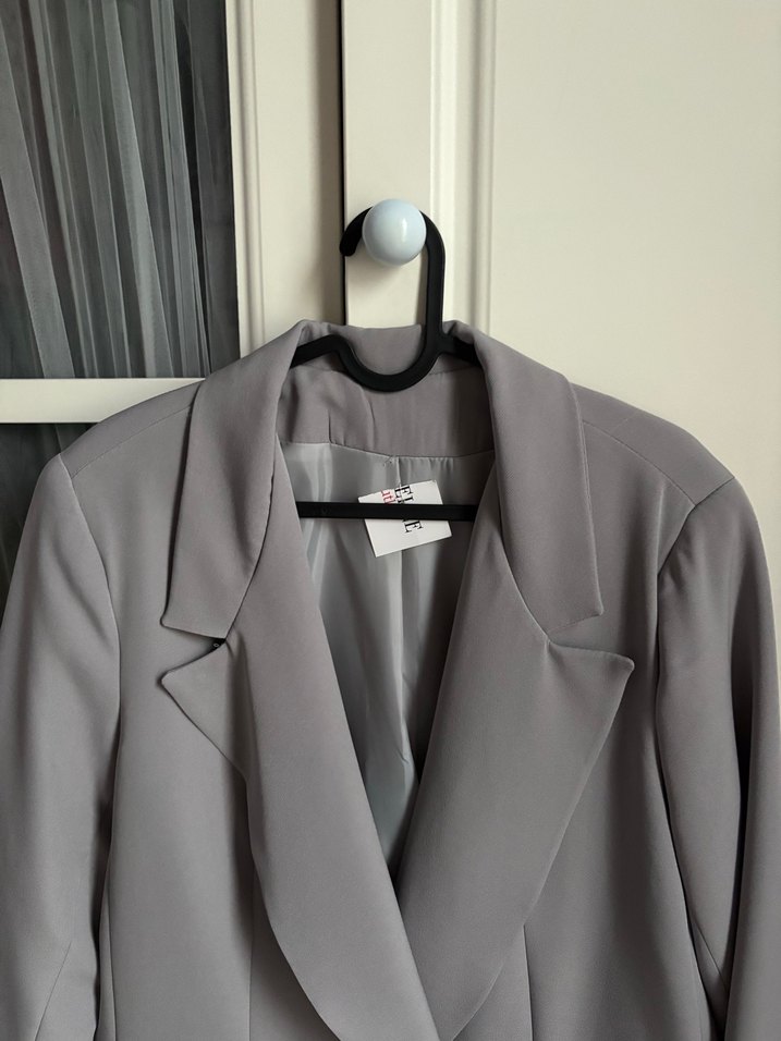 Gri Düğmeli Kadın Blazer Ceket - Görsel 2