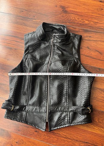 Yılan Desenli Siyah Deri Kemerli Biker Yelek - Görsel 3