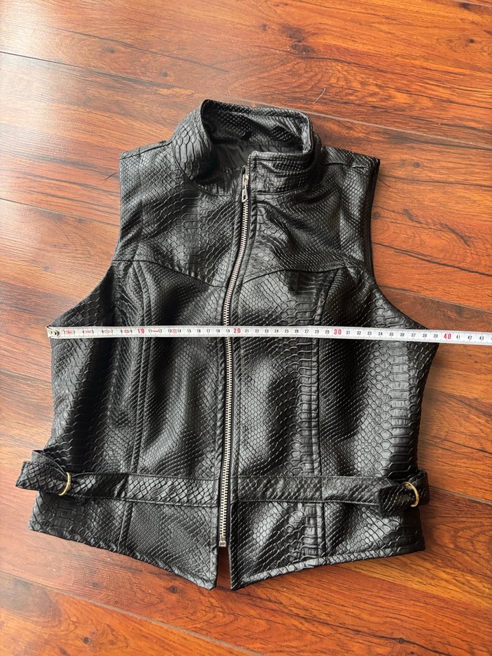Yılan Desenli Siyah Deri Kemerli Biker Yelek - Görsel 3