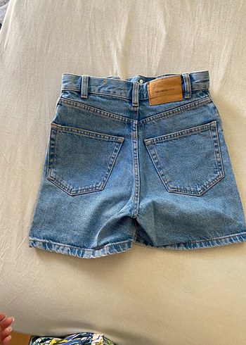 32 Beden Kadın Mavi Kemerli Mini Denim Şort