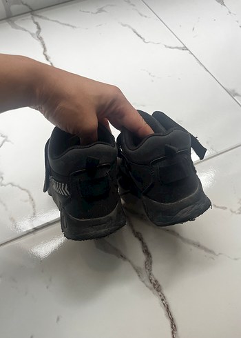 31 Beden siyah Renk Vicco marka Erkek Çocuk Siyah Cırtcırtlı Bot