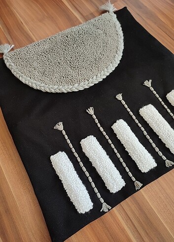 H&M Home Punch yastık kılıfı