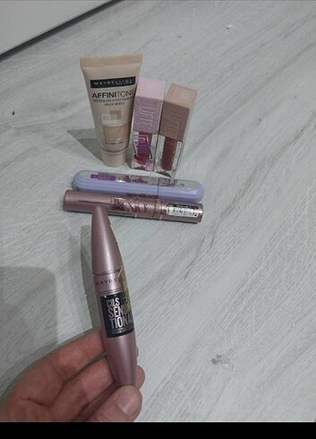 Maybelline