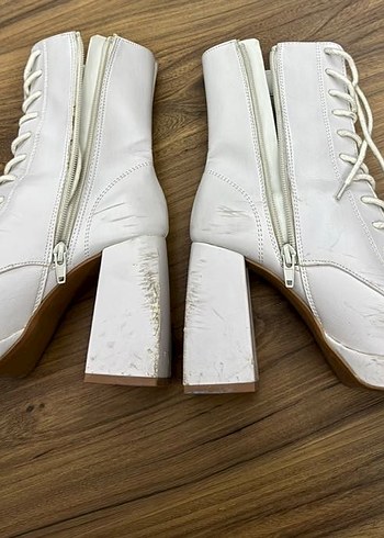 Vintage Beyaz Deri Platform Topuklu Kadın Bot - Görsel 2