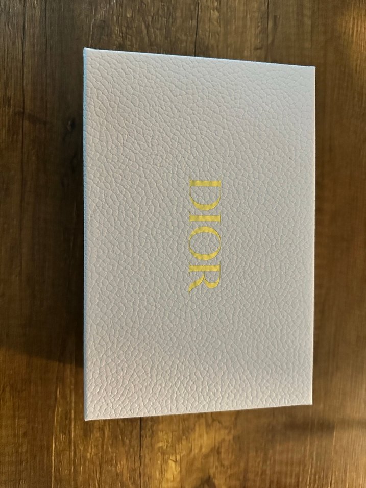 Dior Beyaz Kutu - Görsel 3