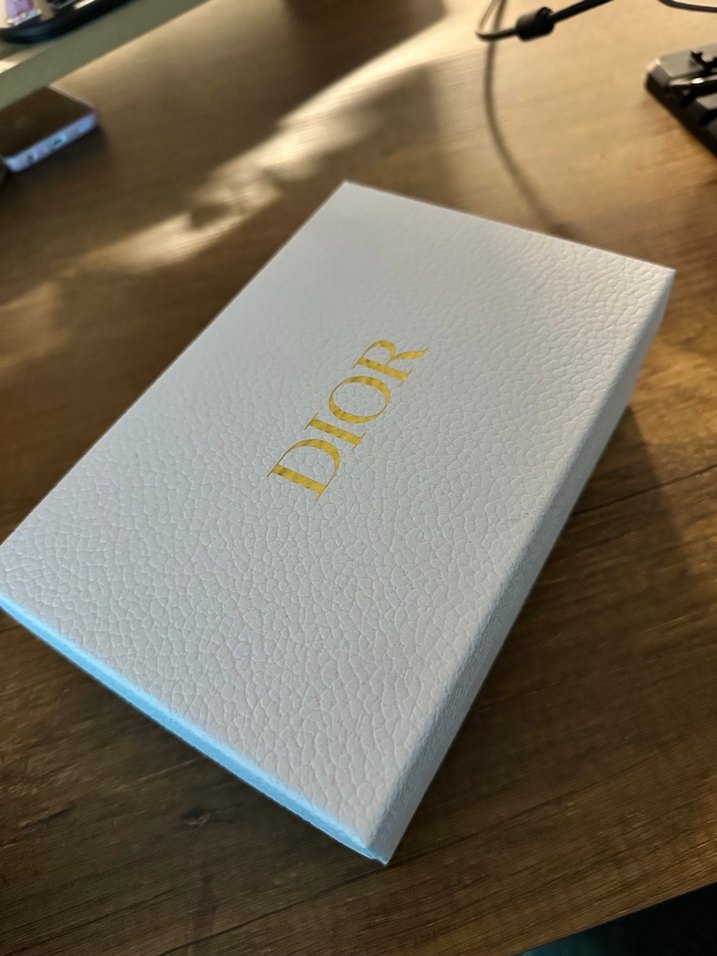 Dior Beyaz Kutu - Görsel 2