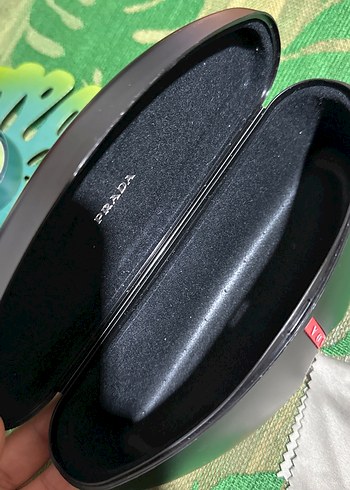 Orjinal Prada Gözlük Kutusu - Görsel 3