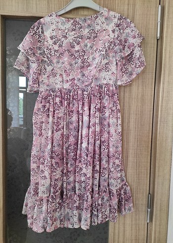 Diğer Lila Desenli V Yaka Fırfırlı Kız Çocuk Elbise