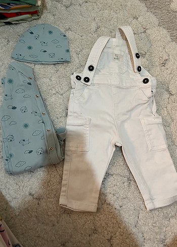 H&M Gri Baskılı Bebek Sweatshirt ve Şapka Seti