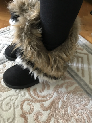 37 Beden siyah Renk Yeni gelen ugg lar