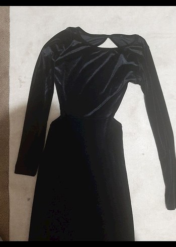 Uzun Siyah Gotik V Yaka Elbise - Görsel 4