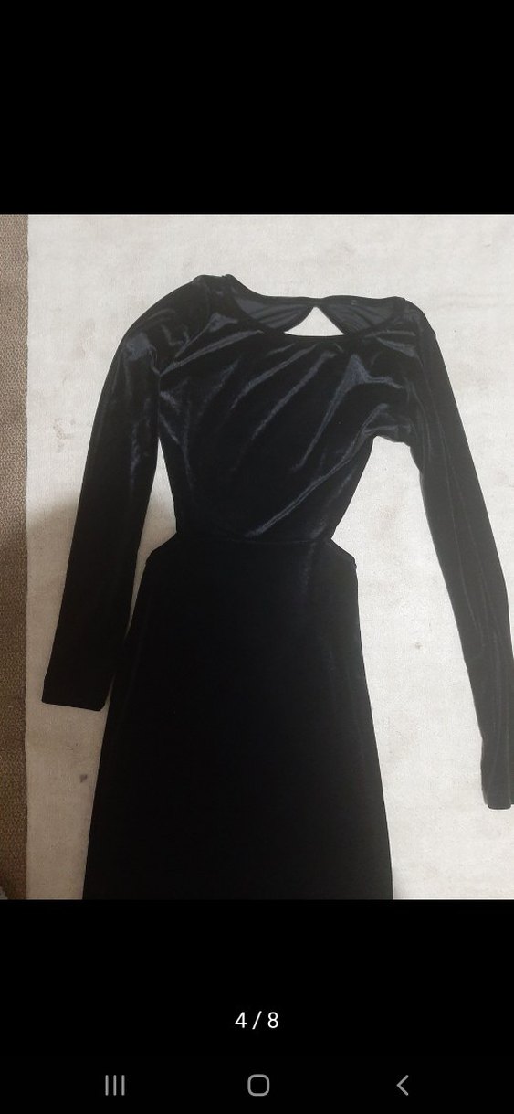 Uzun Siyah Gotik V Yaka Elbise - Görsel 4