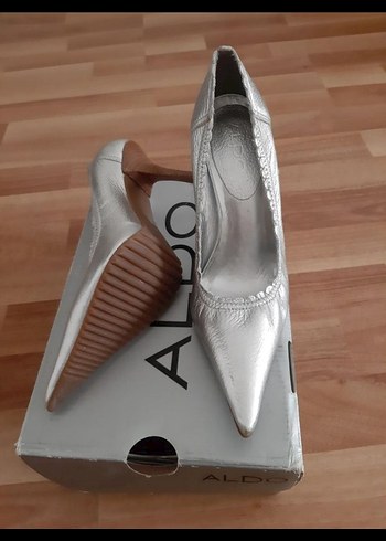 Gri Deri Yılan Desenli Pilili Stiletto - Görsel 5