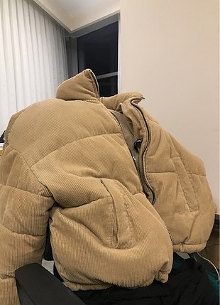 Bershka Kadife Mont