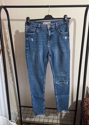 Bershka Mavi Renk Dar Kesim Jean