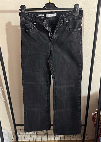 Mango Koyu Siyah Denim Jean