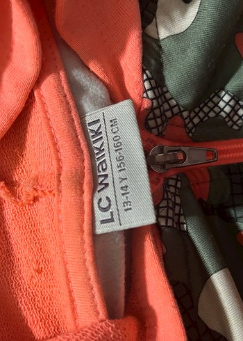 Kız Çocuk Kapüşonlu Kamuflaj Desenli Yağmurluk - Görsel 4