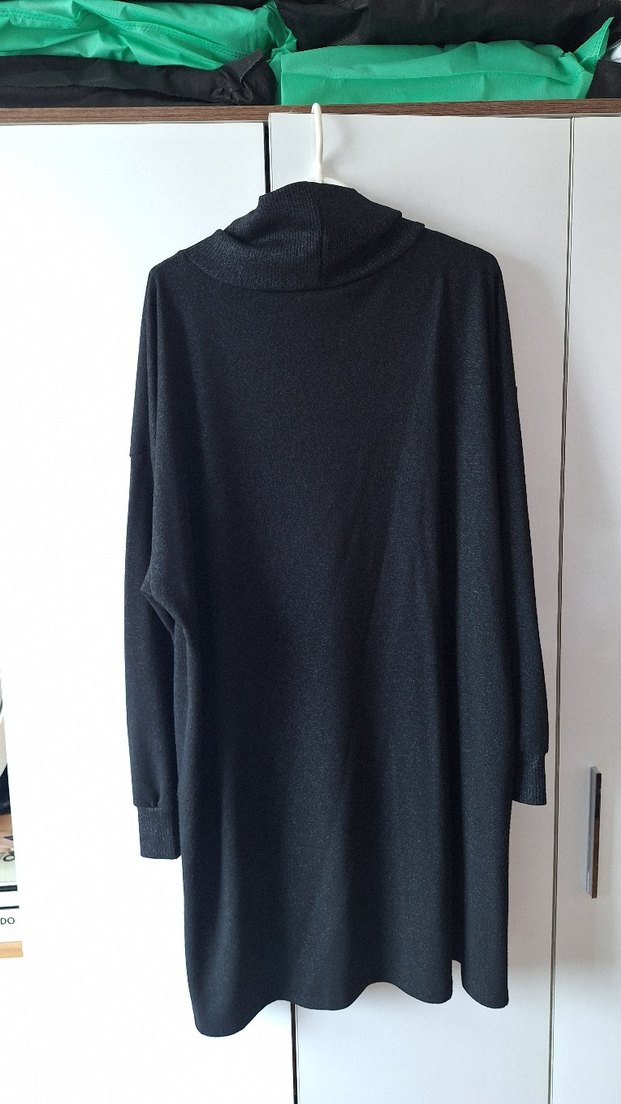 Siyah Yüksek Yakalı Uzun Kollu Salaş Kazak - Görsel 4