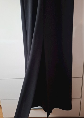 Zincir Detaylı Siyah Uzun Kollu Uzun Elbise - Görsel 5