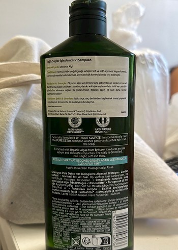 Yves Rocher Yves Rocher Pure Detox Arındırıcı Şampuan 300 ml