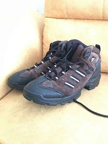 Adidas 45 numara bot