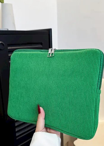 Yeşil Tablet Çantası Fermuarlı