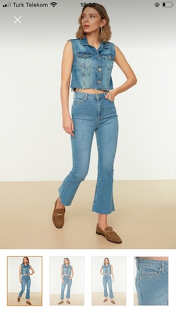 Crop flare jeans