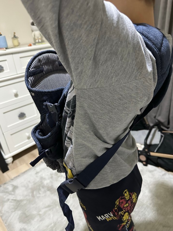 Mavi ve Gri Bebek Kanguru - Görsel 2