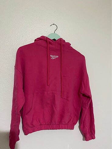 Reebok sweatshirt