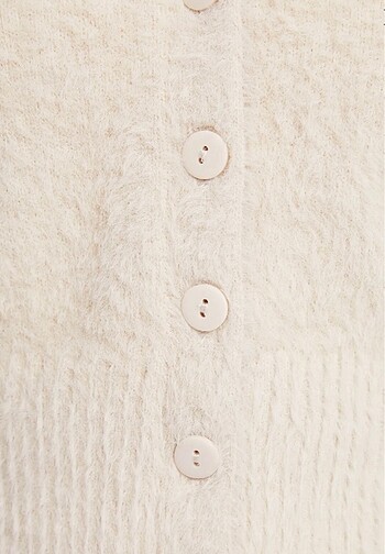 Bershka suni kürklü v yaka hırka - Görsel 7