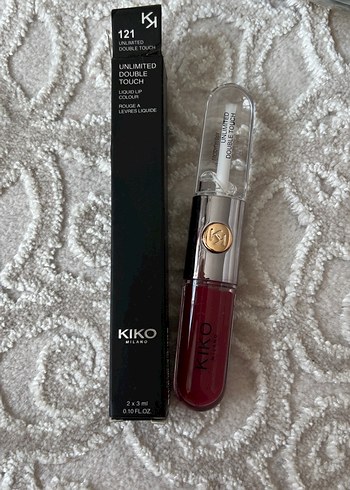 Kiko KIKO 121 Çift Taraflı Sıvı Ruj - Bordo