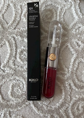 KIKO 121 Çift Taraflı Sıvı Ruj - Bordo
