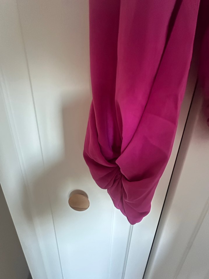 Pembe Şık Drapeli V Yaka Kadın Bluz - Görsel 3