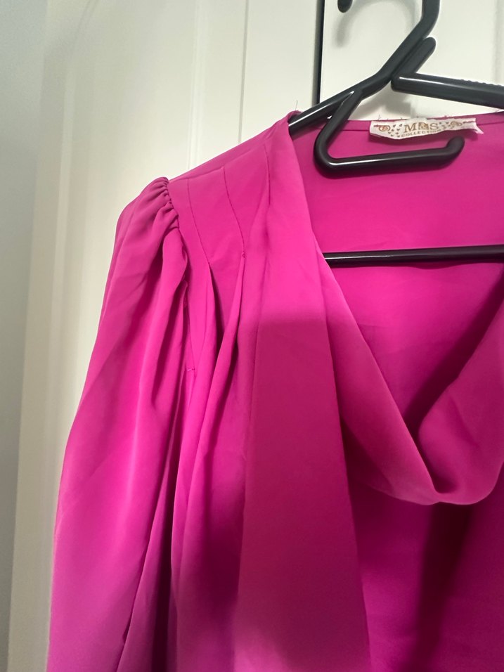 Pembe Şık Drapeli V Yaka Kadın Bluz - Görsel 2