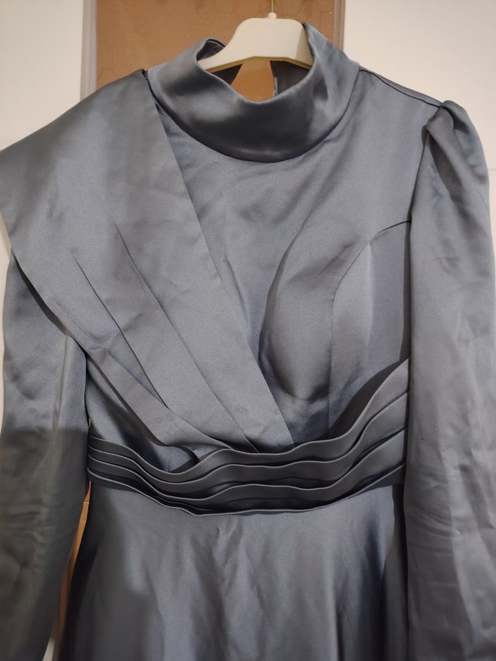 Gri Uzun Abiye Elbise Drapeli Modern - Görsel 2