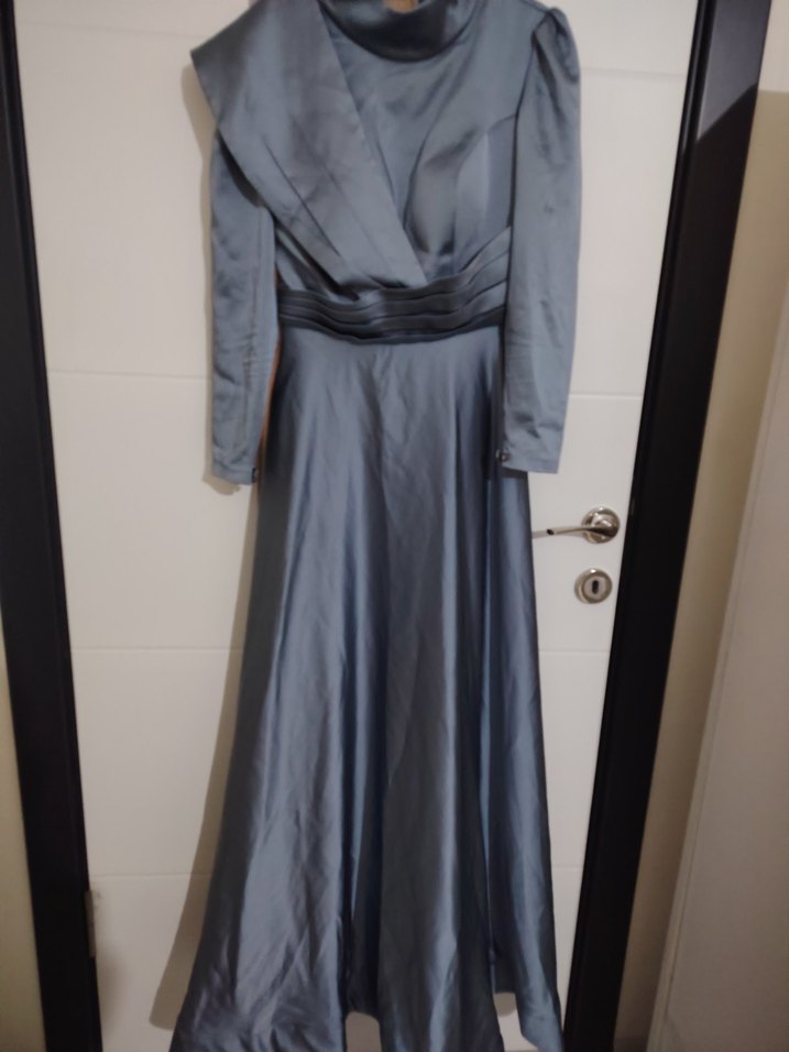 Gri Uzun Abiye Elbise Drapeli Modern - Görsel 3