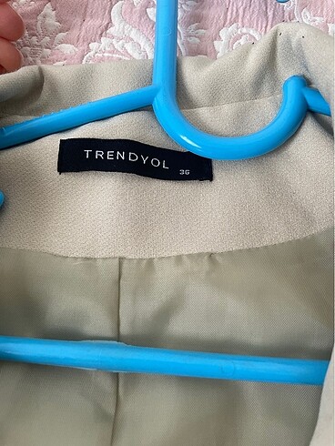 Trendyol & Milla Milla yelek