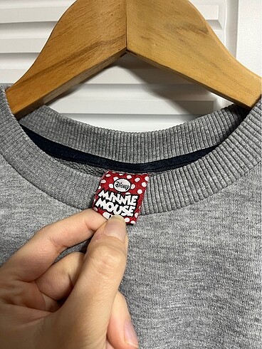 m Beden Gri sweatshirt