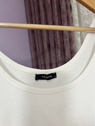 Trendyol & Milla Beyaz crop bluz
