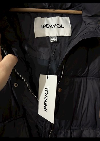 ipekyol Kapüşonlu, Fermuarlı Rahat Kadın Kış Montu