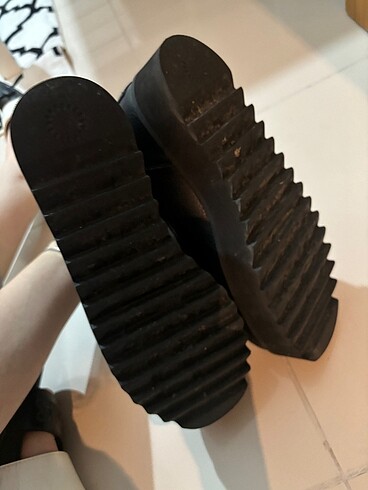 39,5 Beden siyah Renk Ugg bot