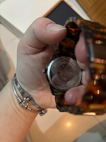  Beden Ted baker saat