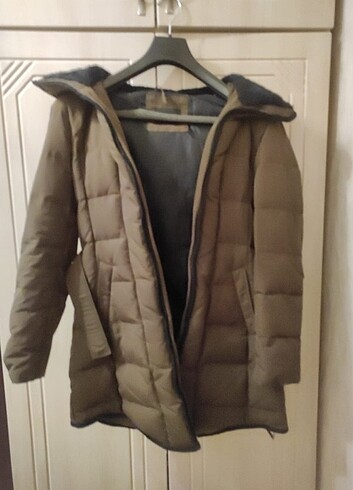 Zara mont