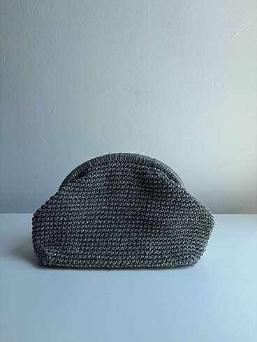 Mango model burslu clutch çanta