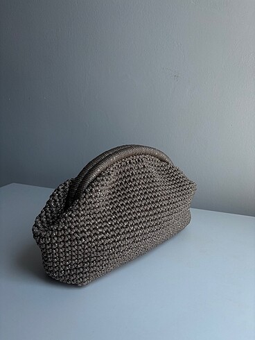 Mango Mango model burslu clutch çanta