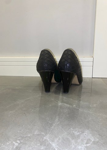 Klasik Siyah Yılan Desenli Stiletto - Görsel 3