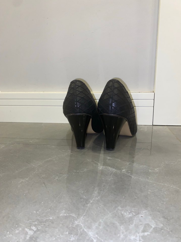 Klasik Siyah Yılan Desenli Stiletto - Görsel 3