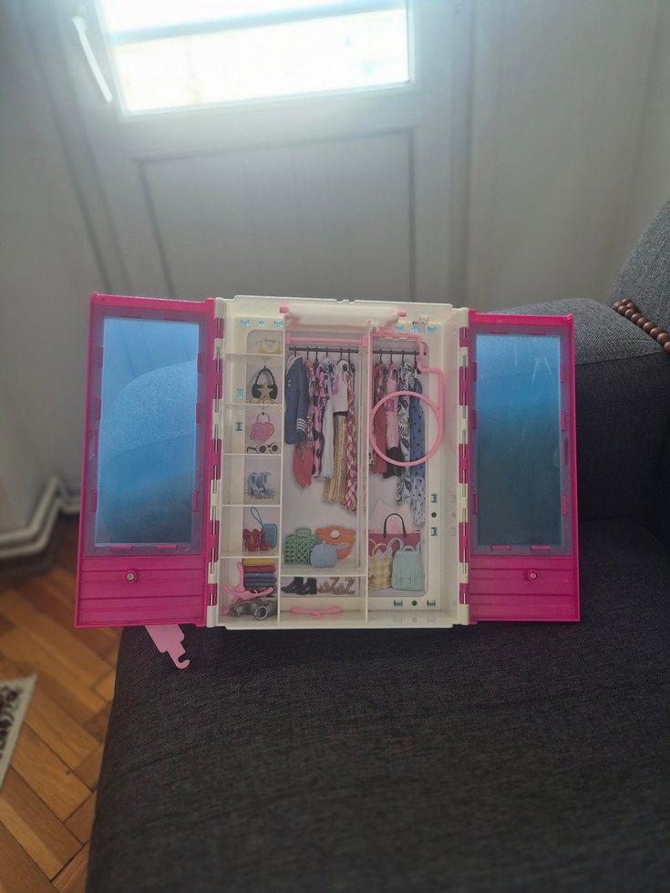 Barbie Pembe Oyuncak Gardırop - Görsel 2