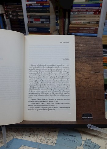 Beden Koyu Renk Sevdalar - Buse Ünal