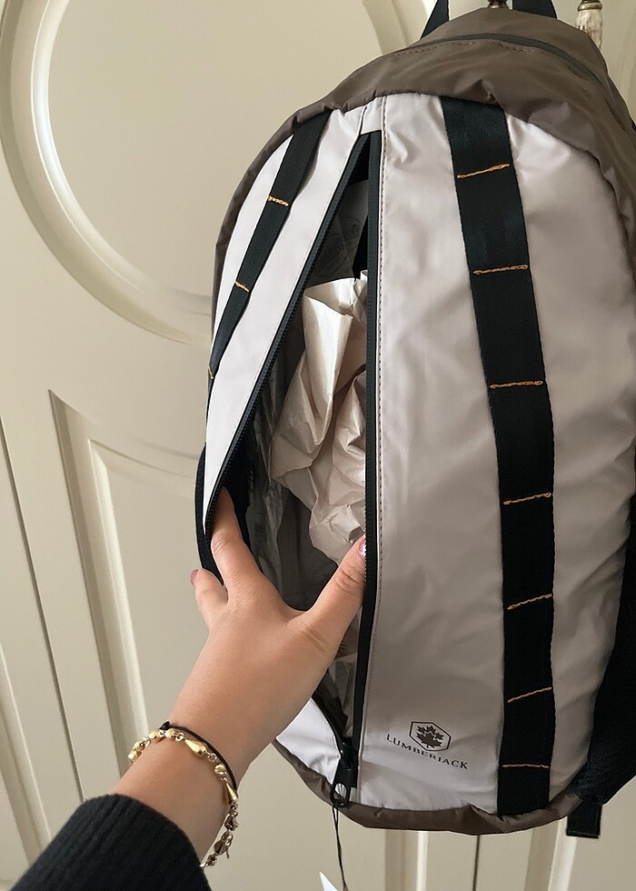 Sırt çantası - Görsel 2